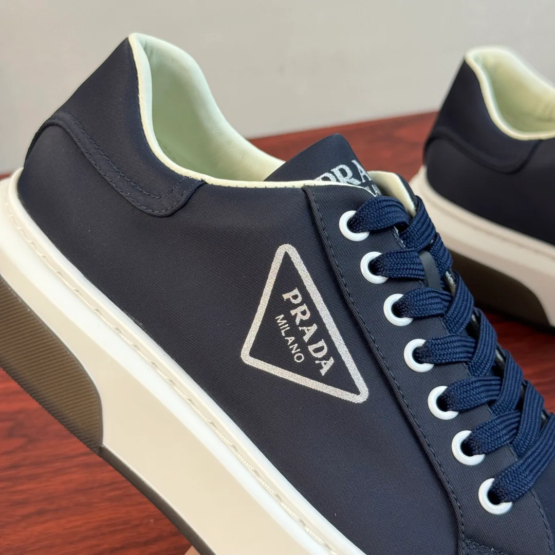 Кроссовки Мужские Prada 16935016