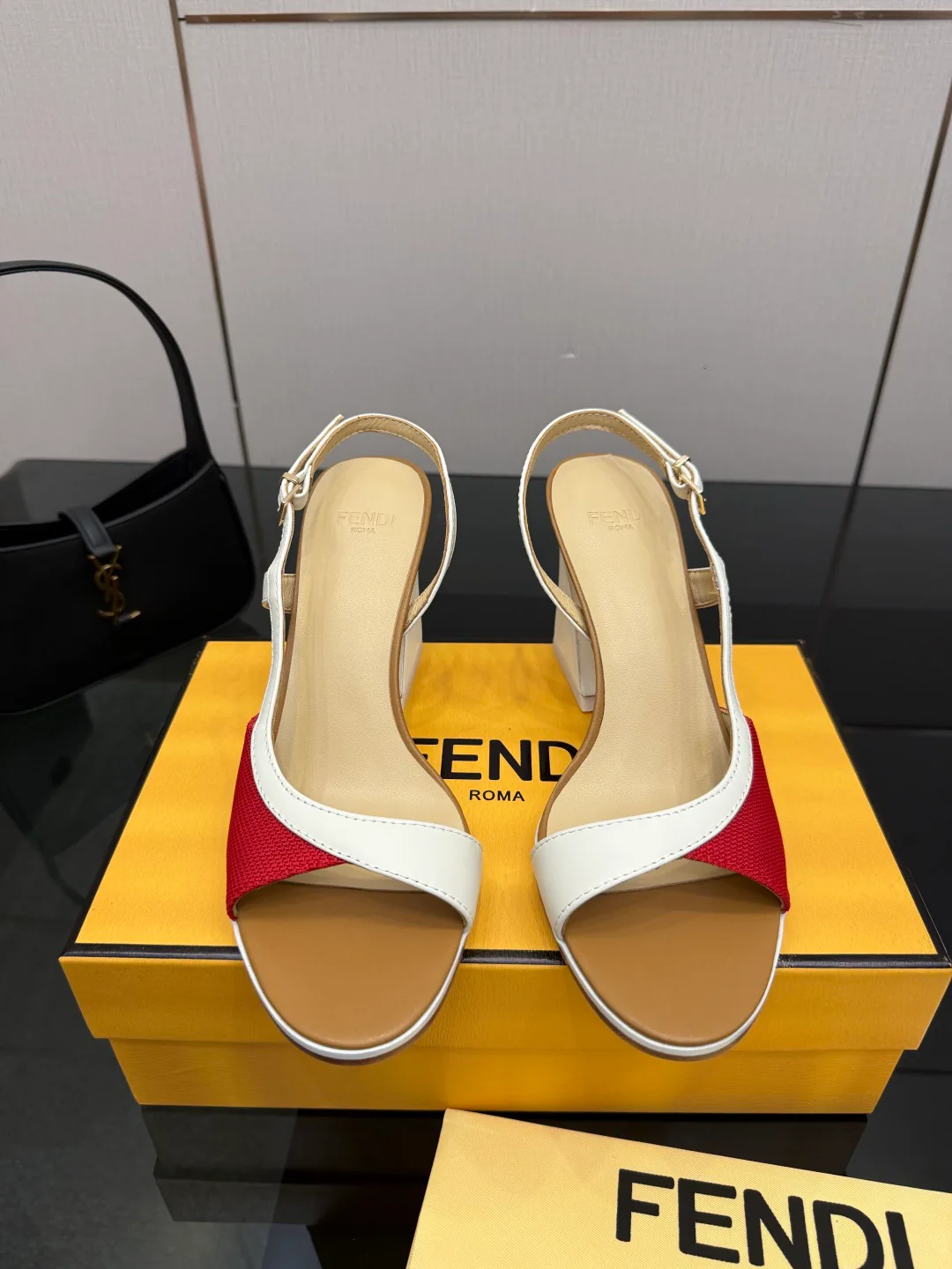 Туфли Женские Fendi 11755390