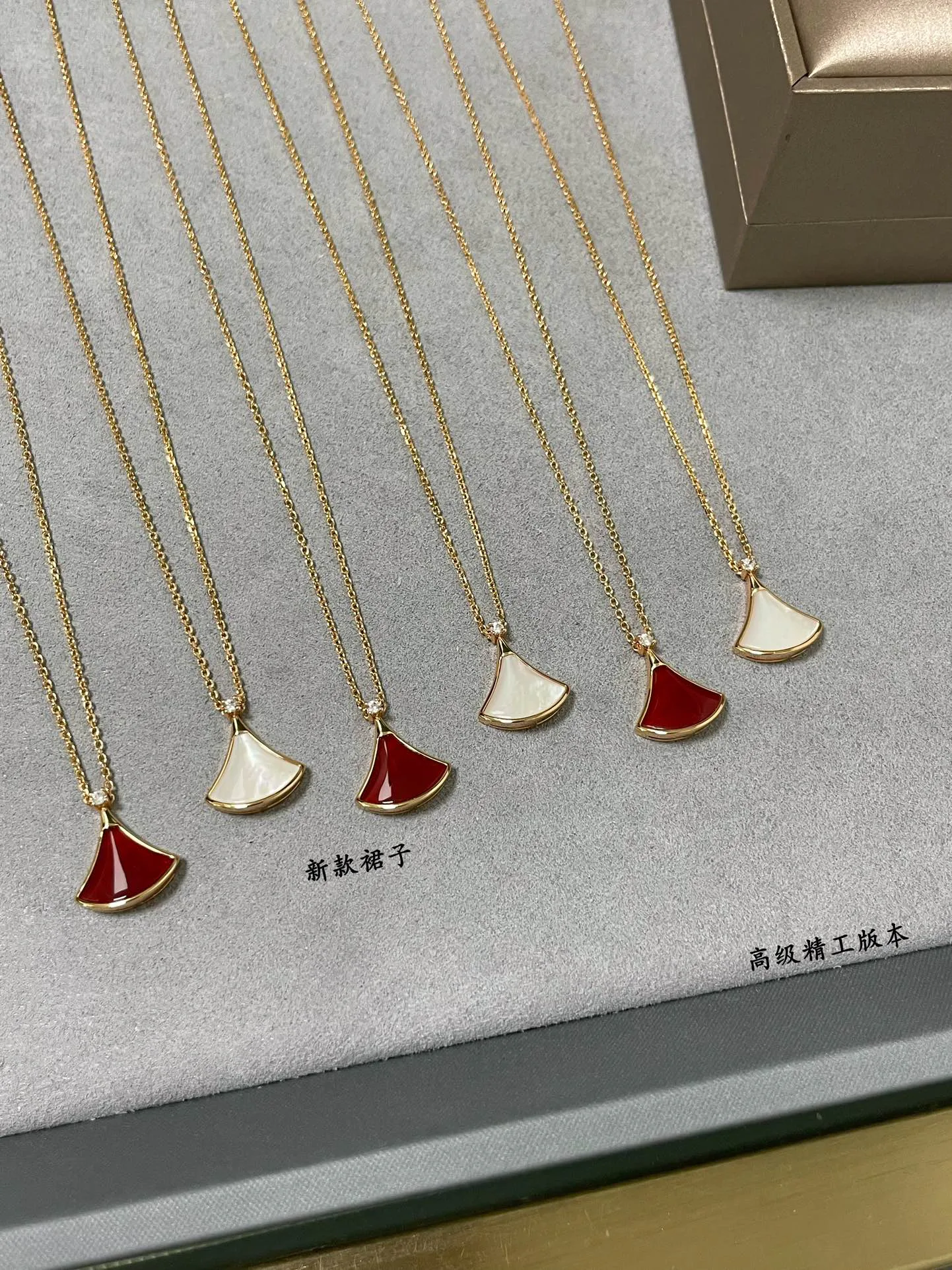 Бижутерия Bvlgari 17235578