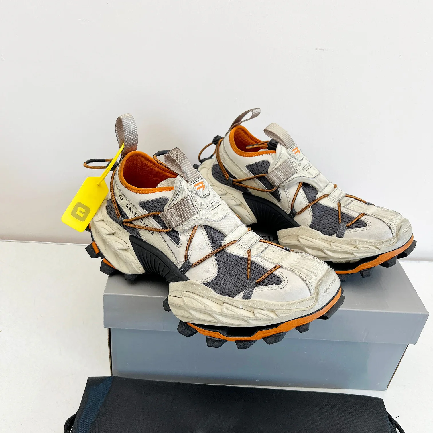 Кроссовки Женские Balenciaga 6428093