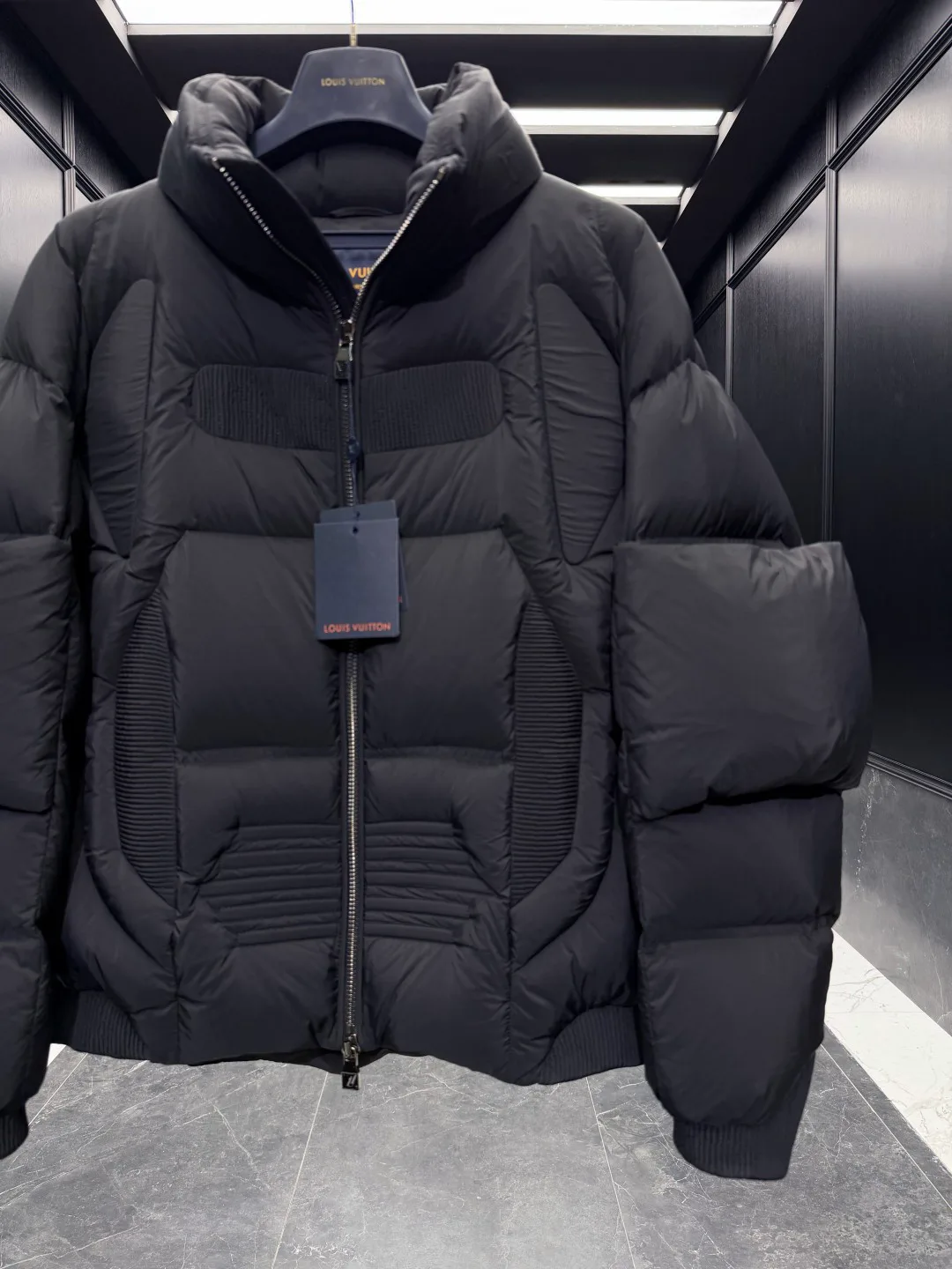 Куртки И Пуховики Мужские Louis Vuitton 1521821