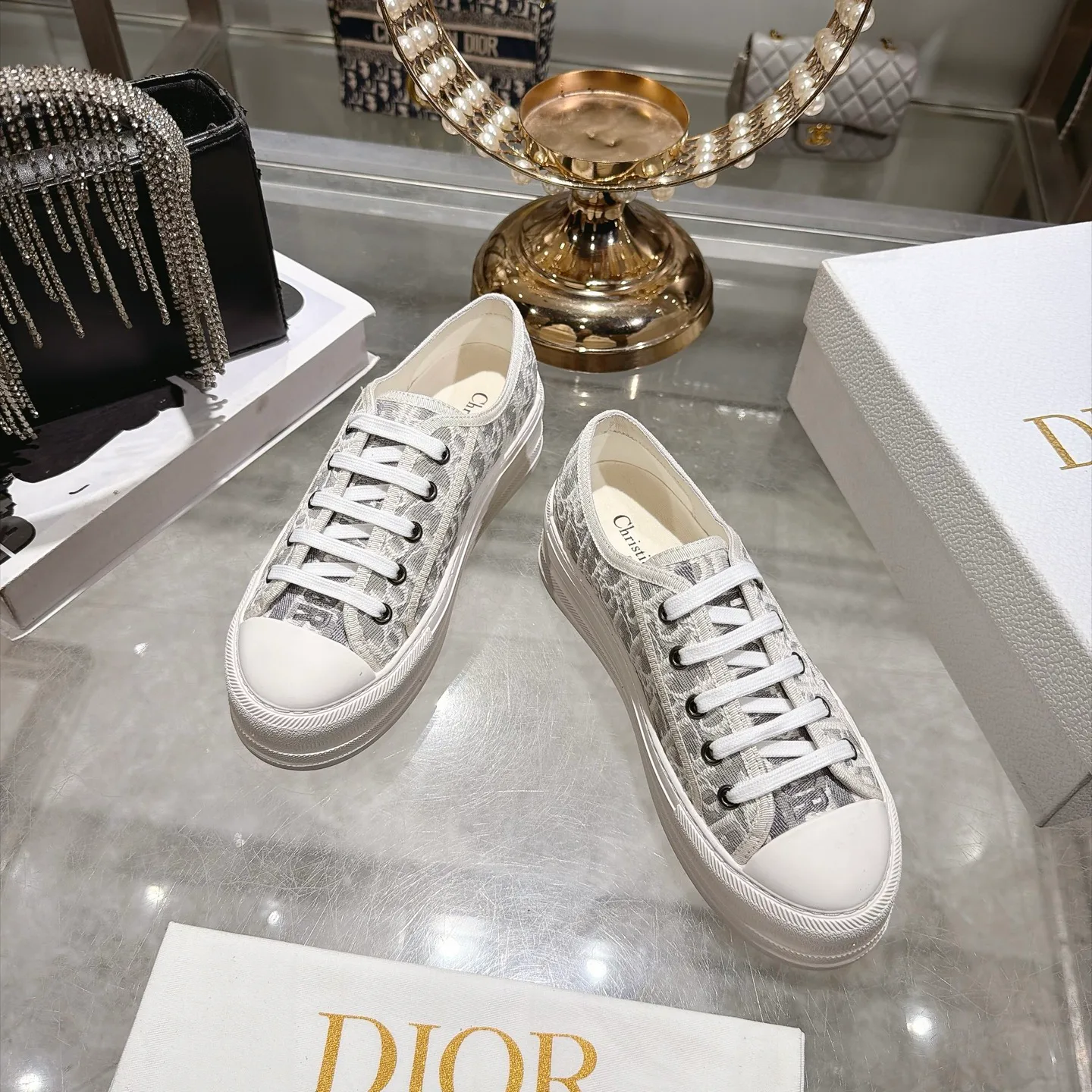 Кроссовки Женские Christian Dior 18764217