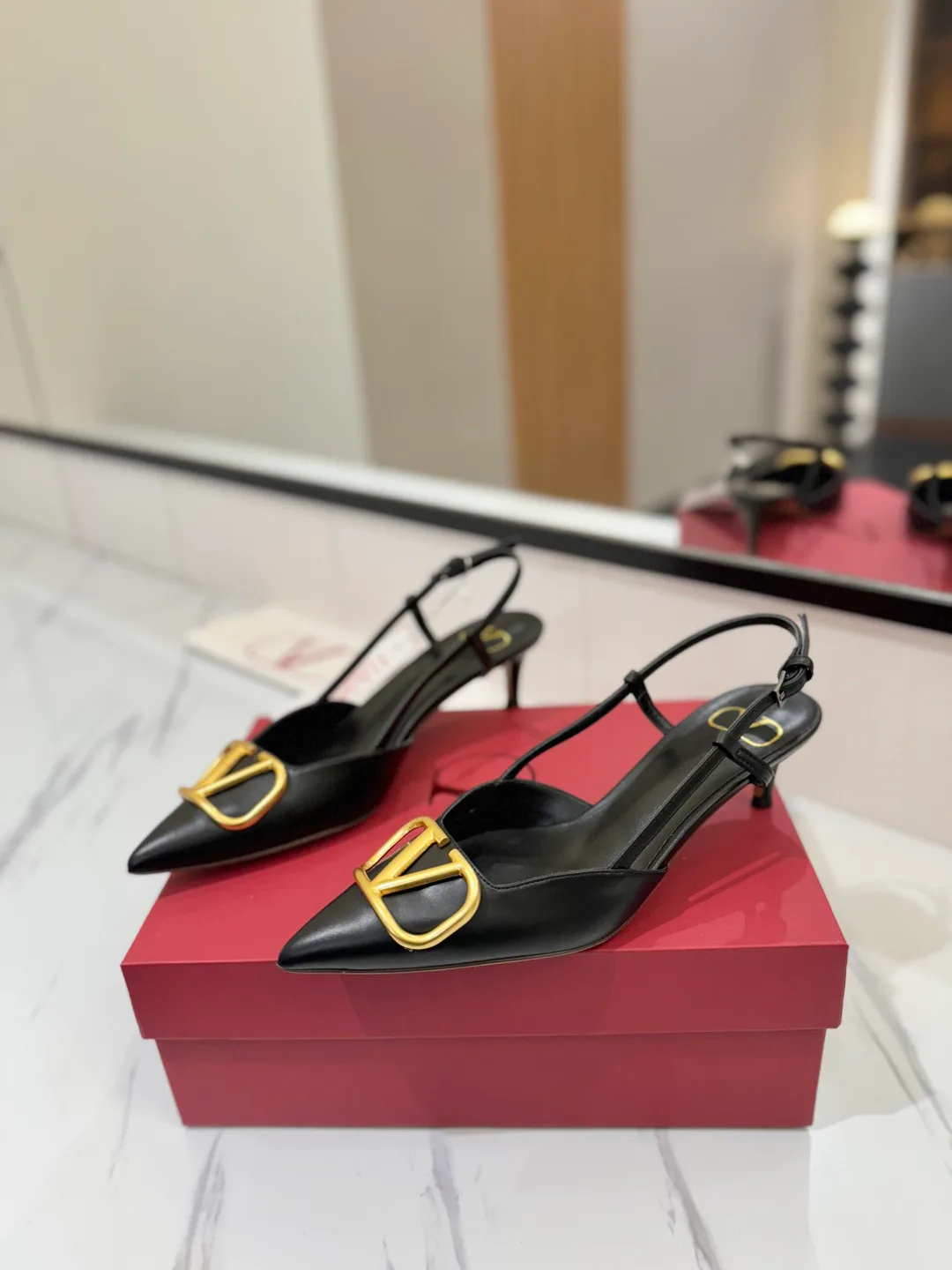 Босоножки Женские Valentino 11516246