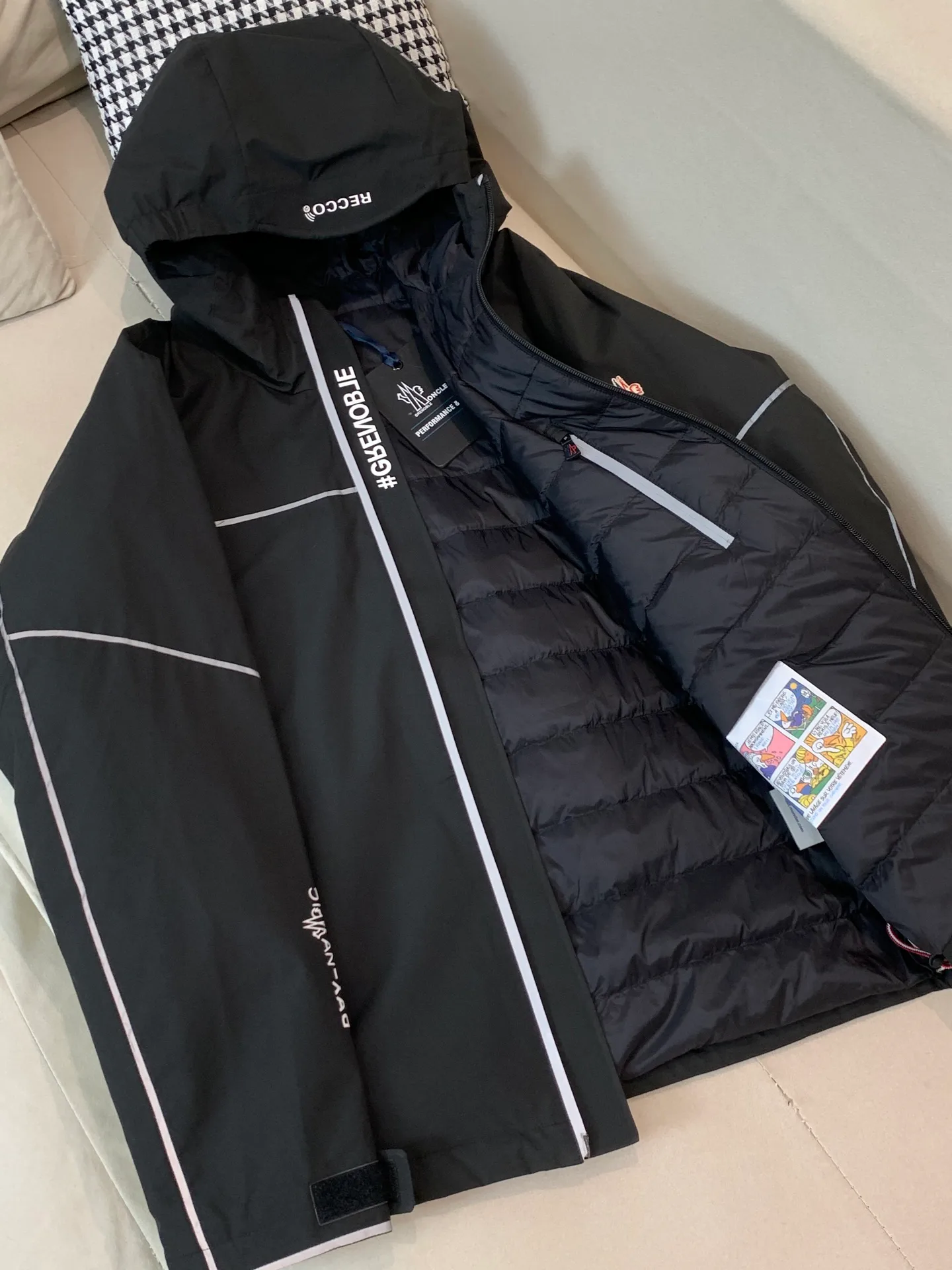 Куртки И Пуховики Мужские Moncler 492837