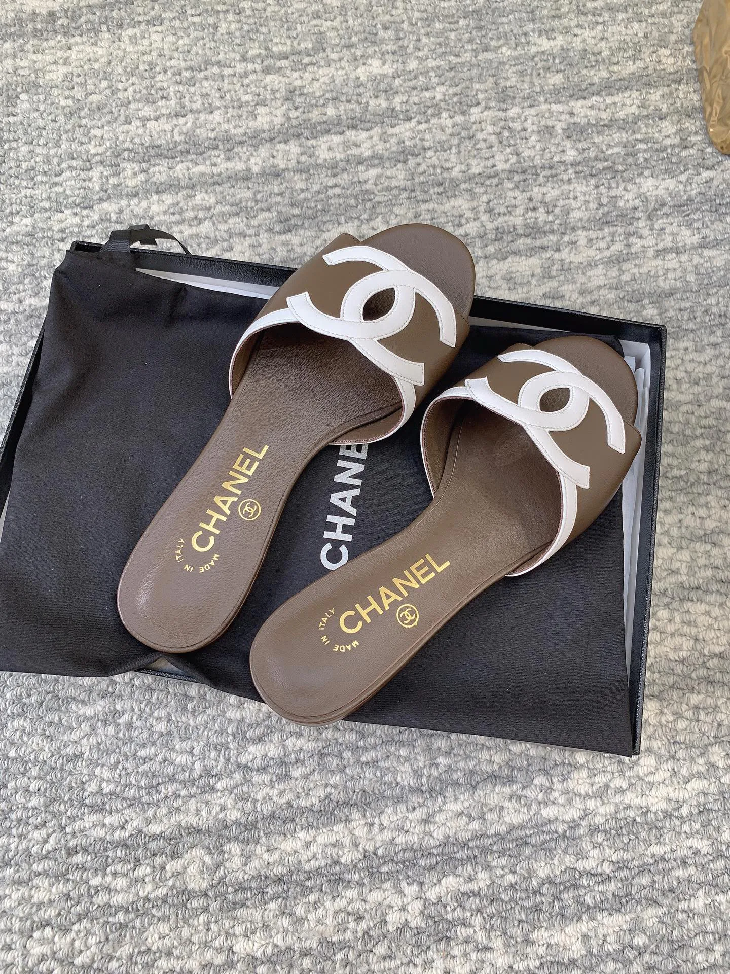Шлепанцы Женские Chanel 13080914