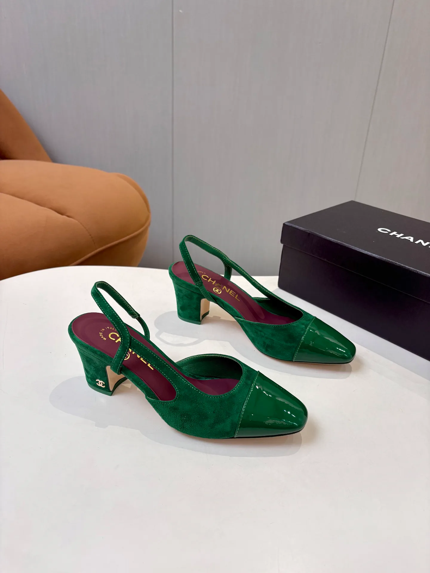 Туфли Женские Chanel 17709996