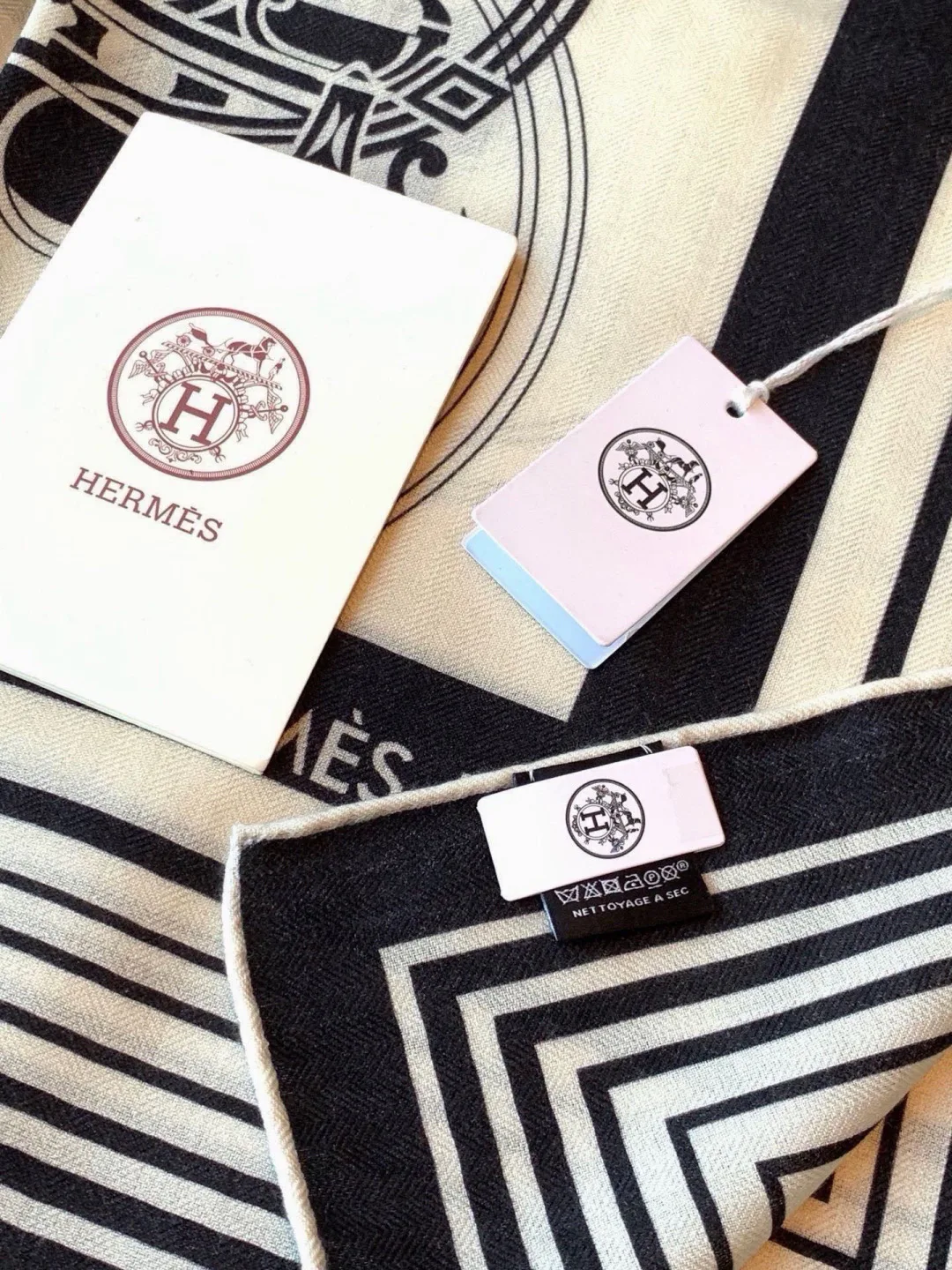 Платки Hermes 18675702