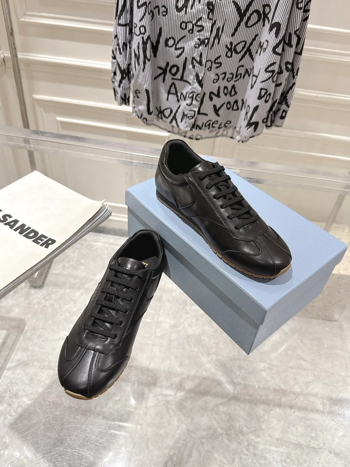 Кроссовки Женские Prada 18508340