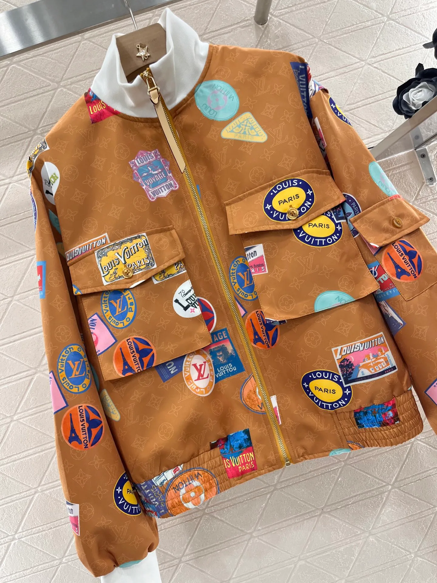 Куртки И Пуховики Женские Louis Vuitton 33197