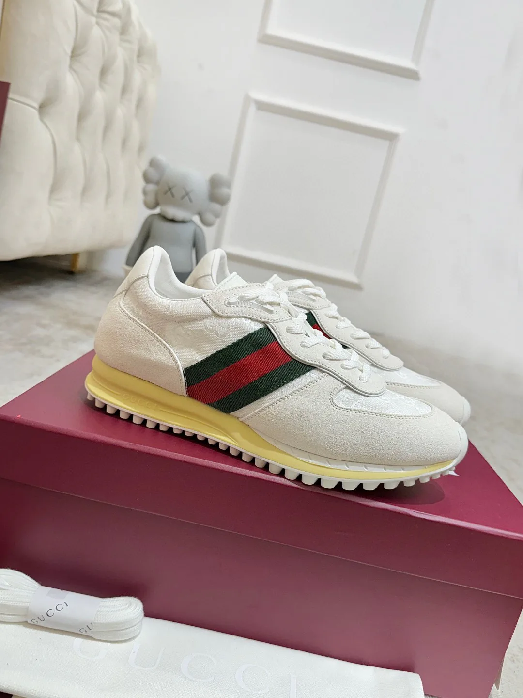 Кроссовки Женские Gucci 944878