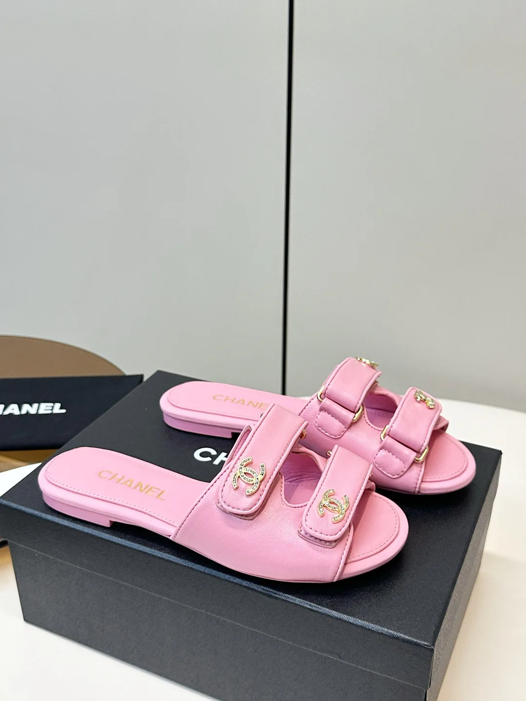 Сандалии Женские Chanel 12959942