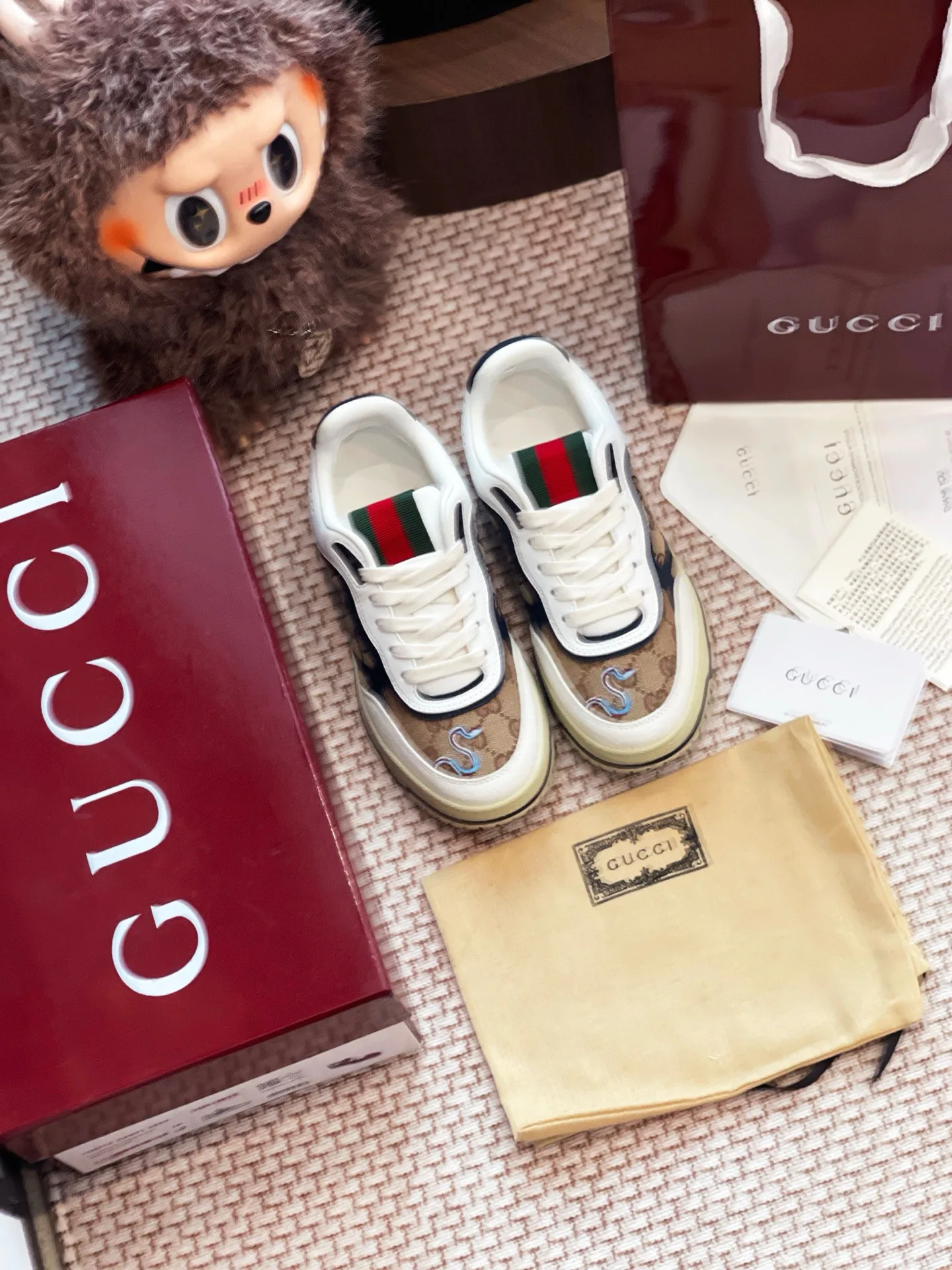 Кроссовки Женские Gucci 10477213