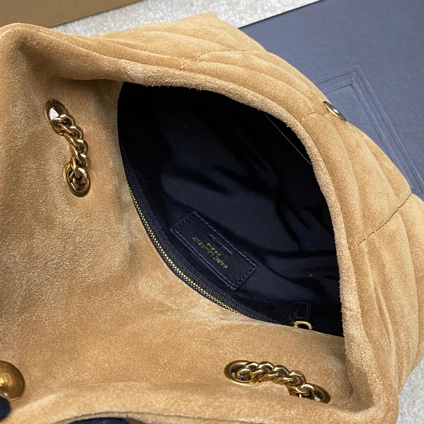 Классические Сумки Женские Saint Laurent 17823702