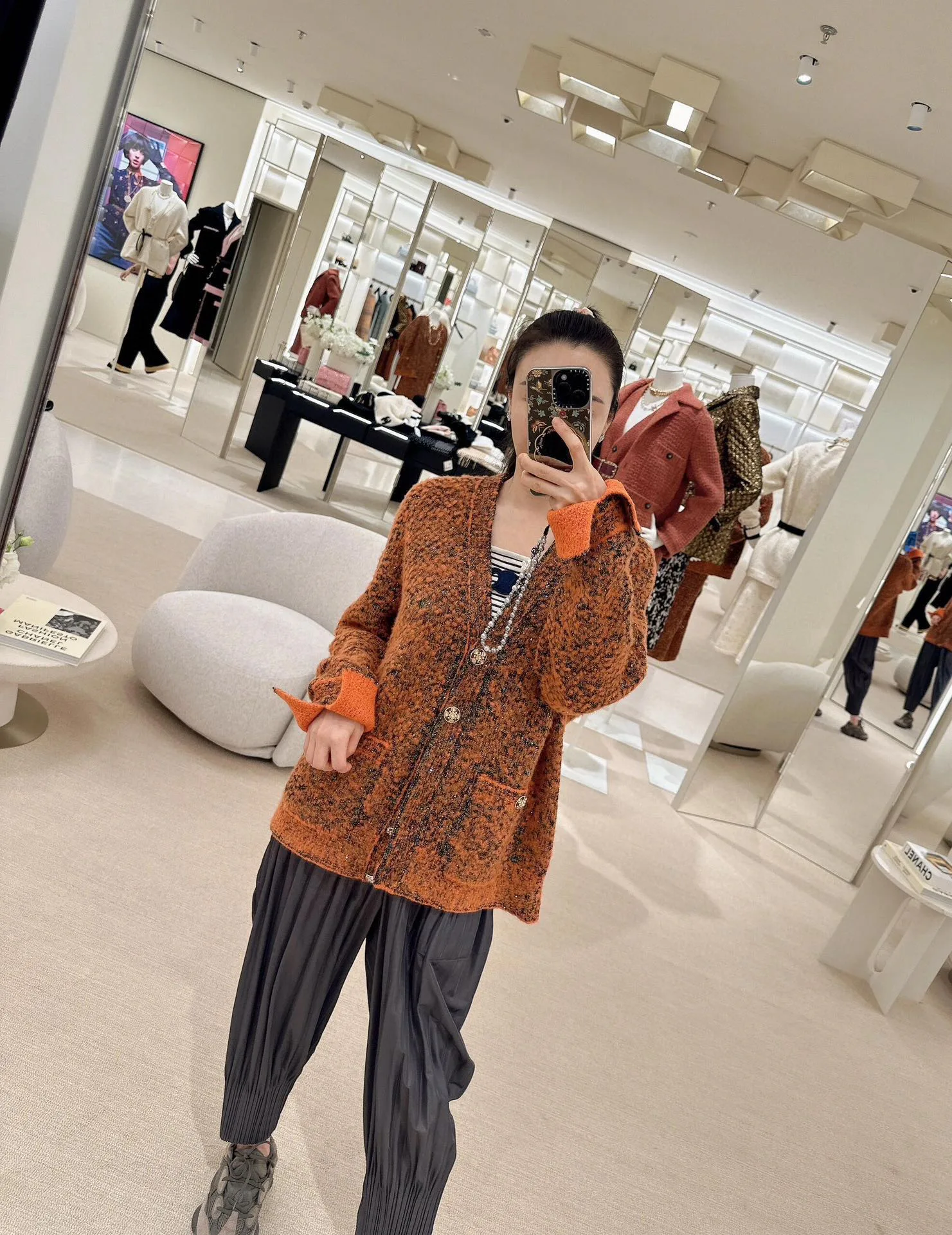 Куртки И Пуховики Женские Chanel 2362