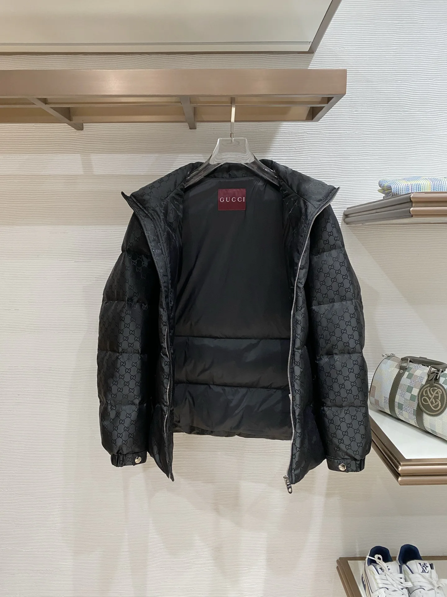 Куртки И Пуховики Мужские Gucci 1825972