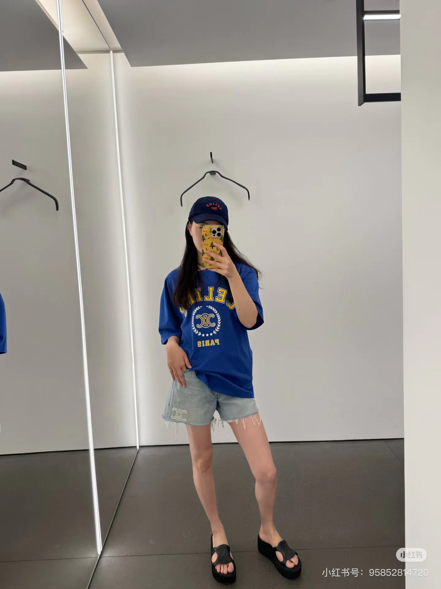 Футболки Женские Celine 17540811