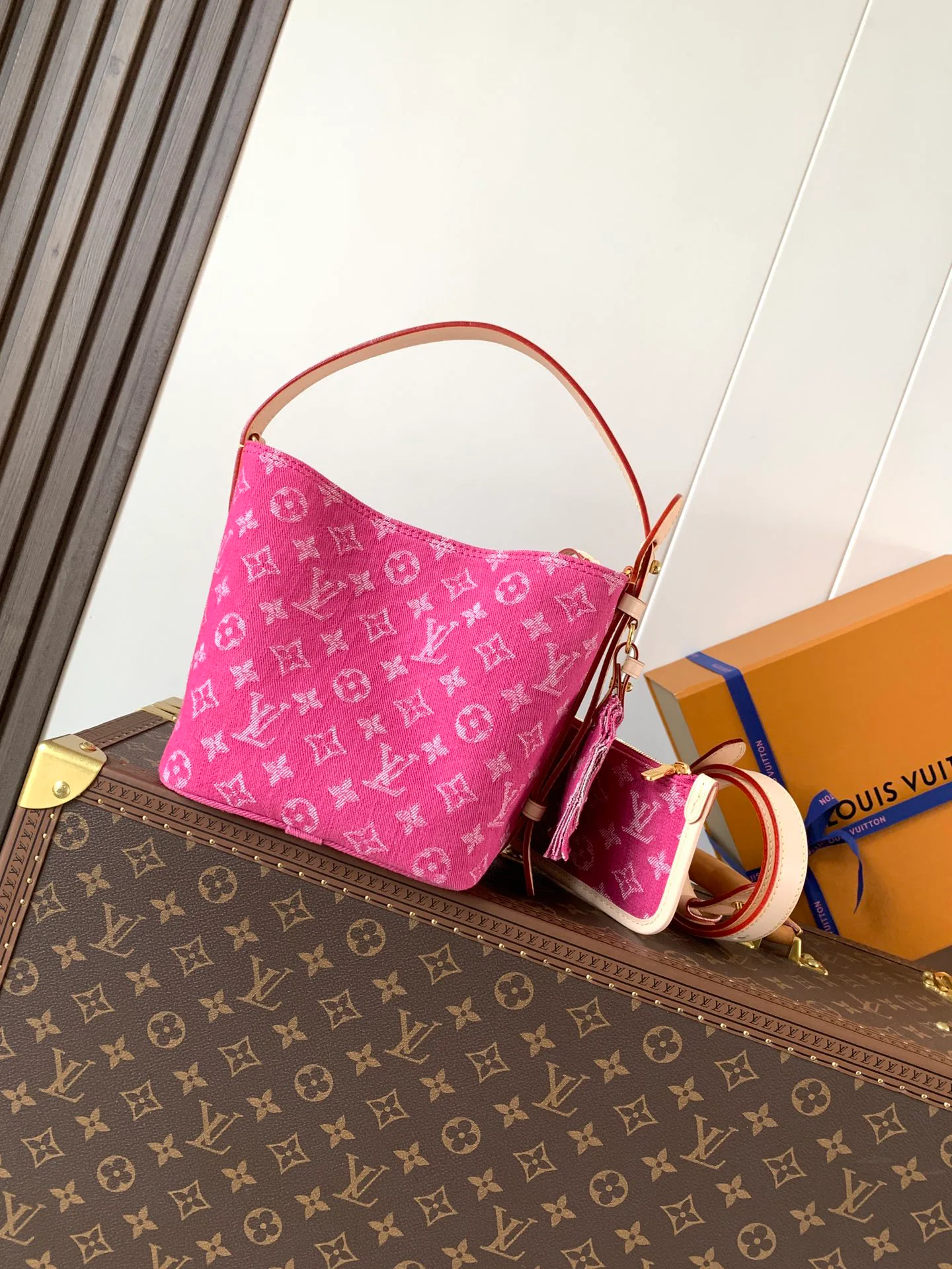Классические Сумки Женские Louis Vuitton 13435278