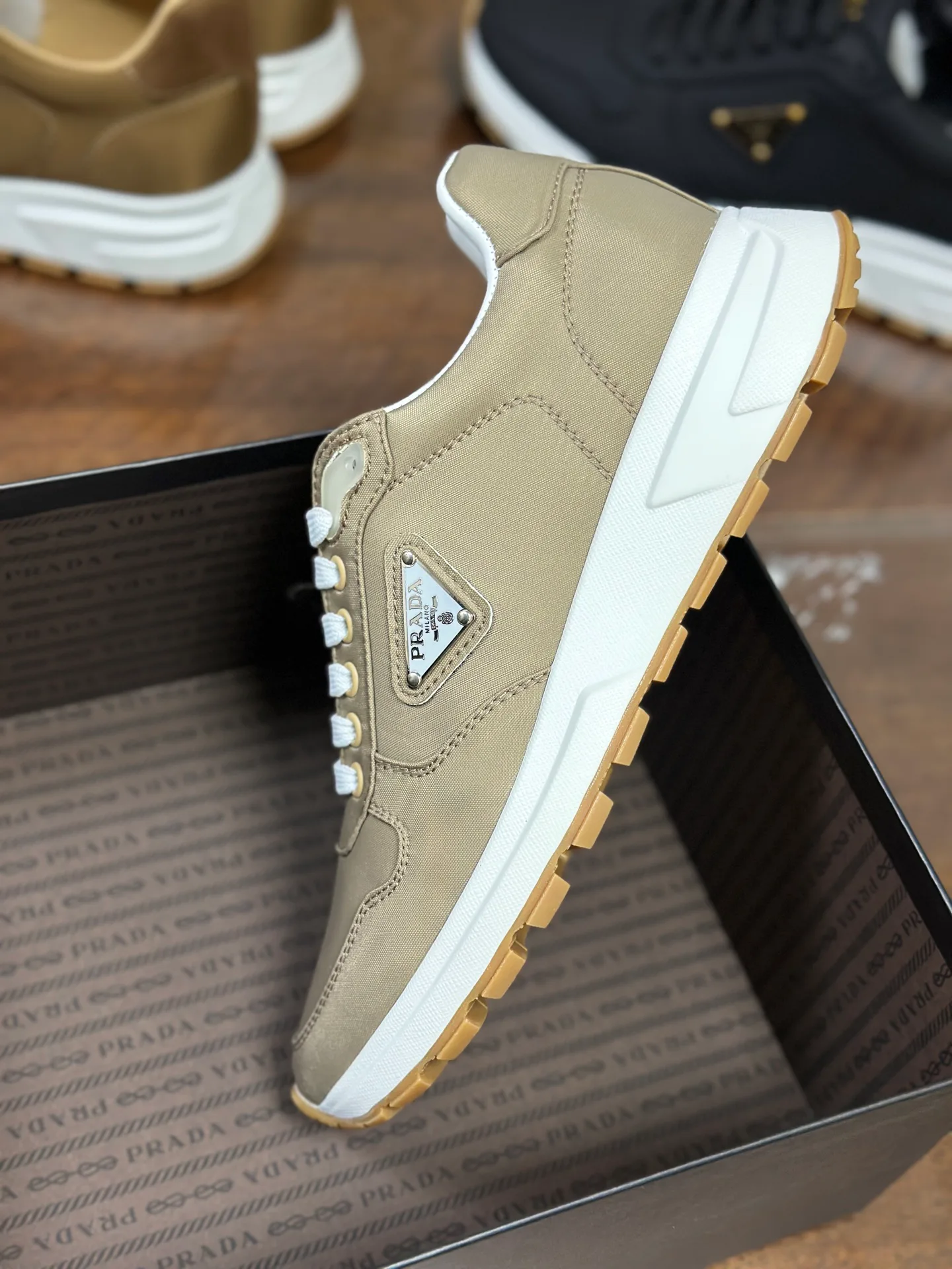 Кроссовки Мужские Prada 10456795