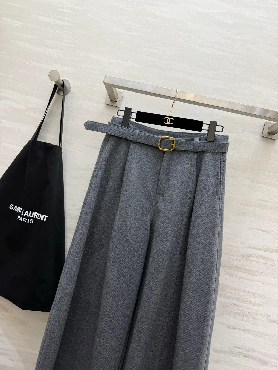 Брюки Женские Saint Laurent 19056204