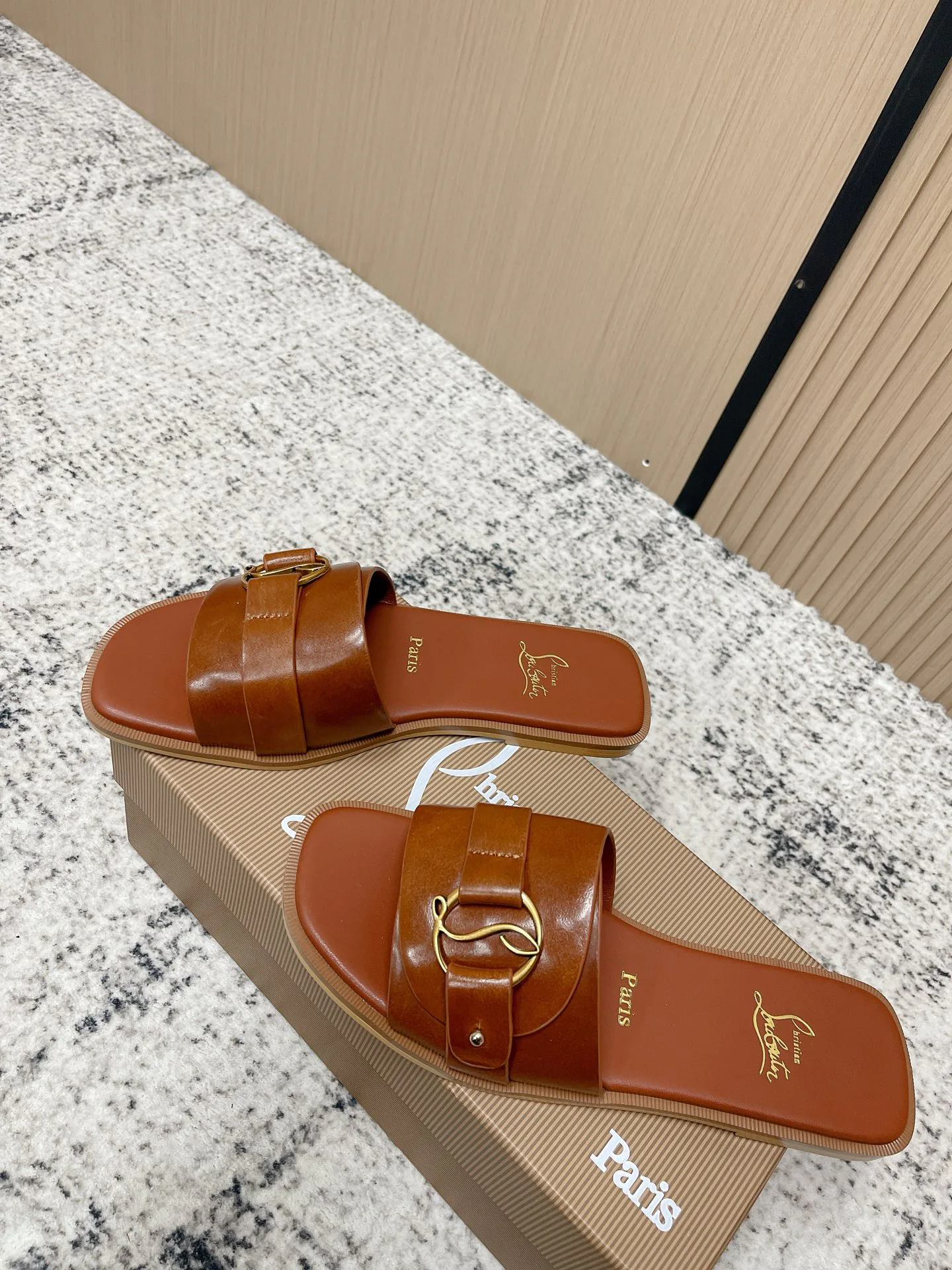 Туфли Женские Christian Louboutin 11946954