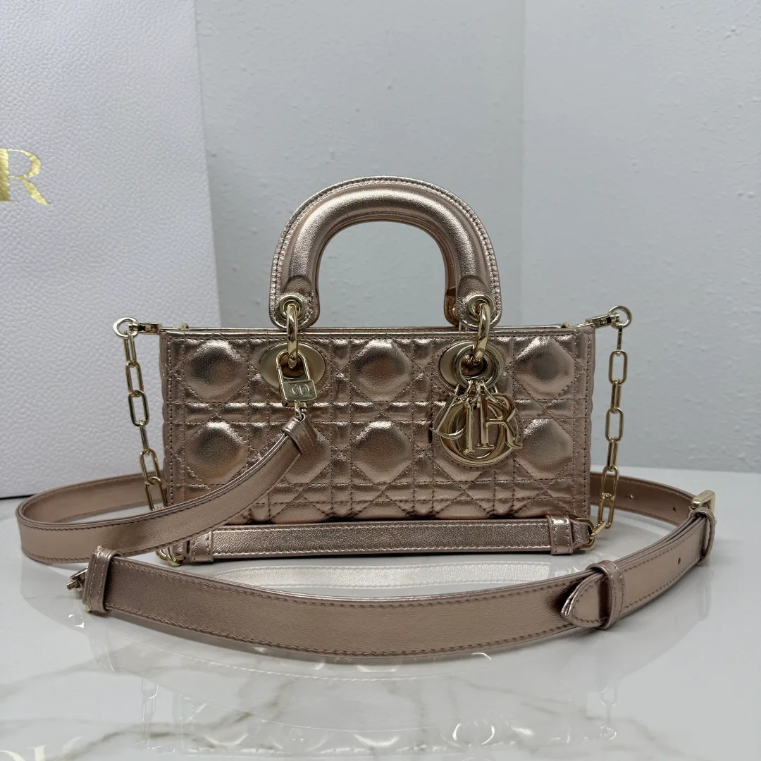 Классические Сумки Женские Christian Dior 18116365