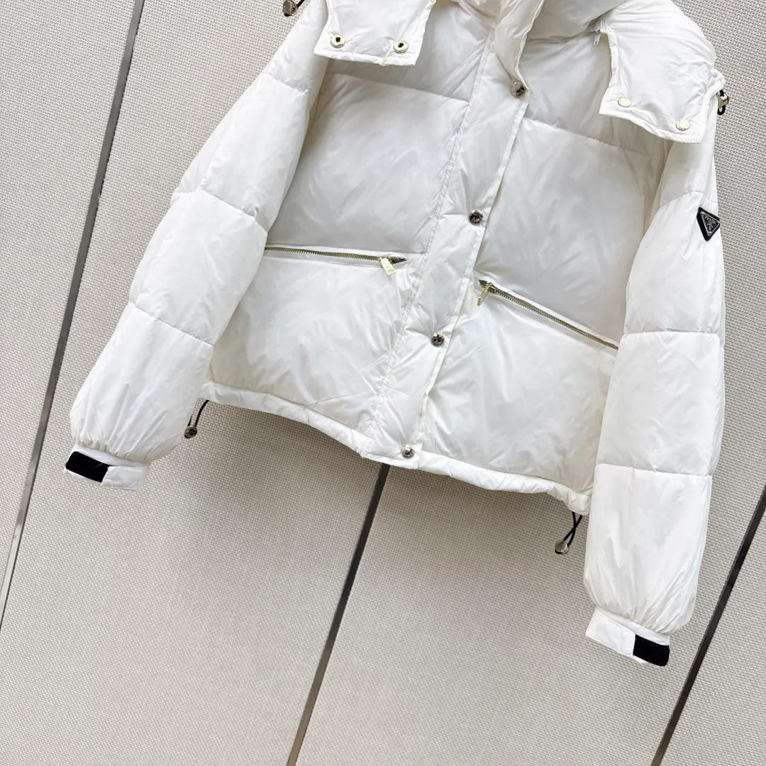 Куртки И Пуховики Женские Prada 18438365