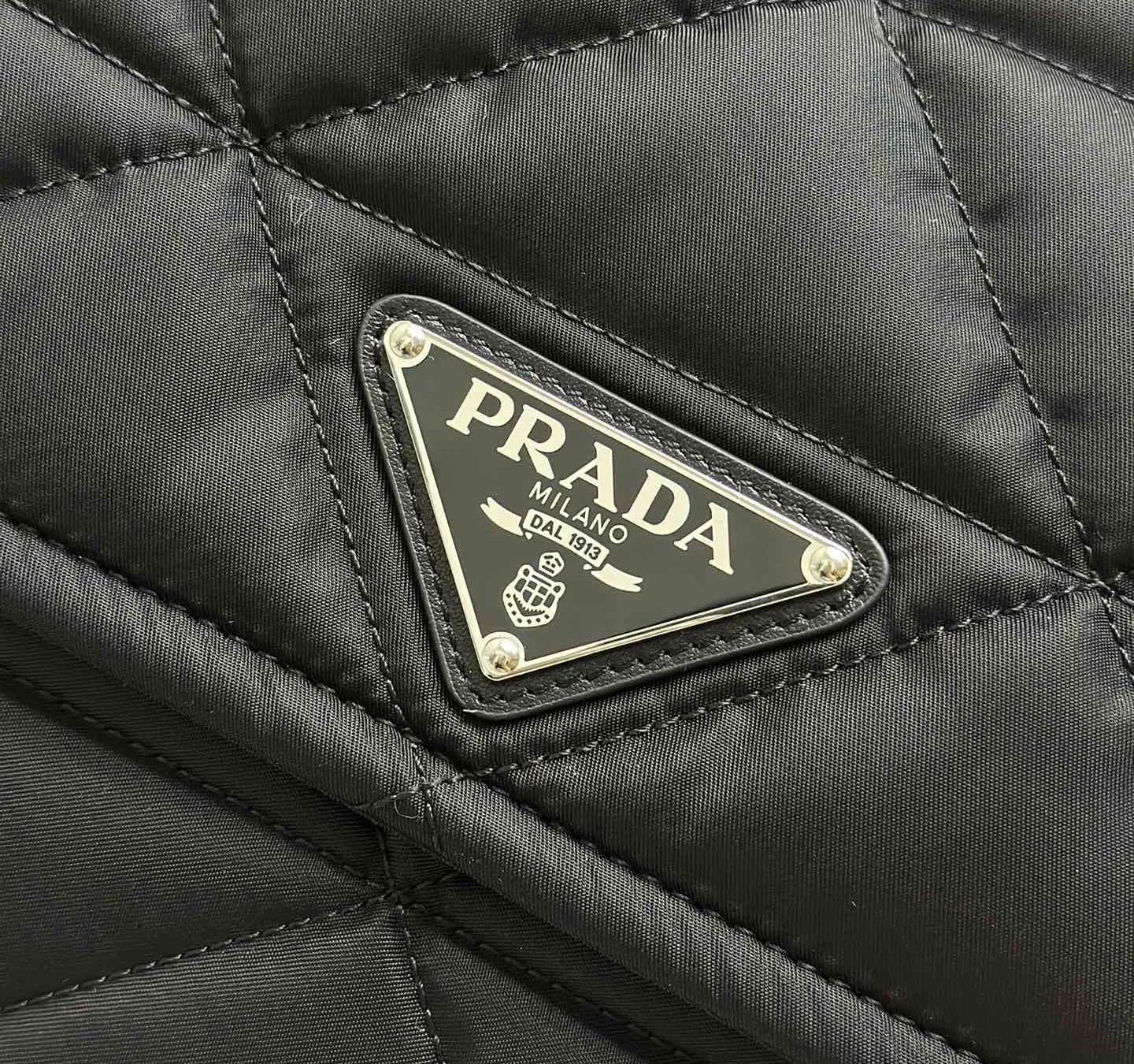 Сумки На Ремне Женские Prada 11682054