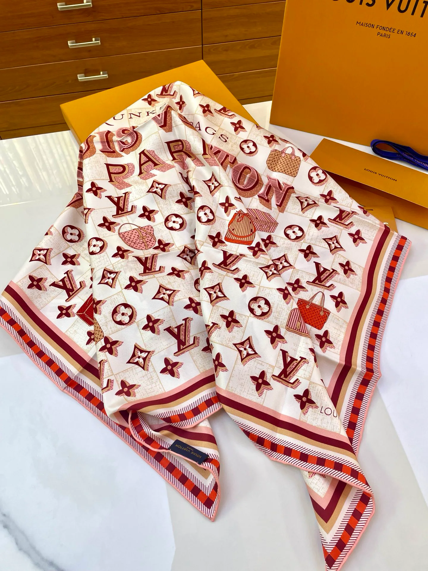 Шарфы Louis Vuitton 1309724