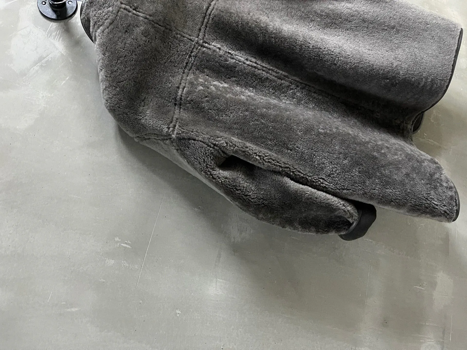 Кожаные Куртки И Дублёнки Женские Loewe 409195