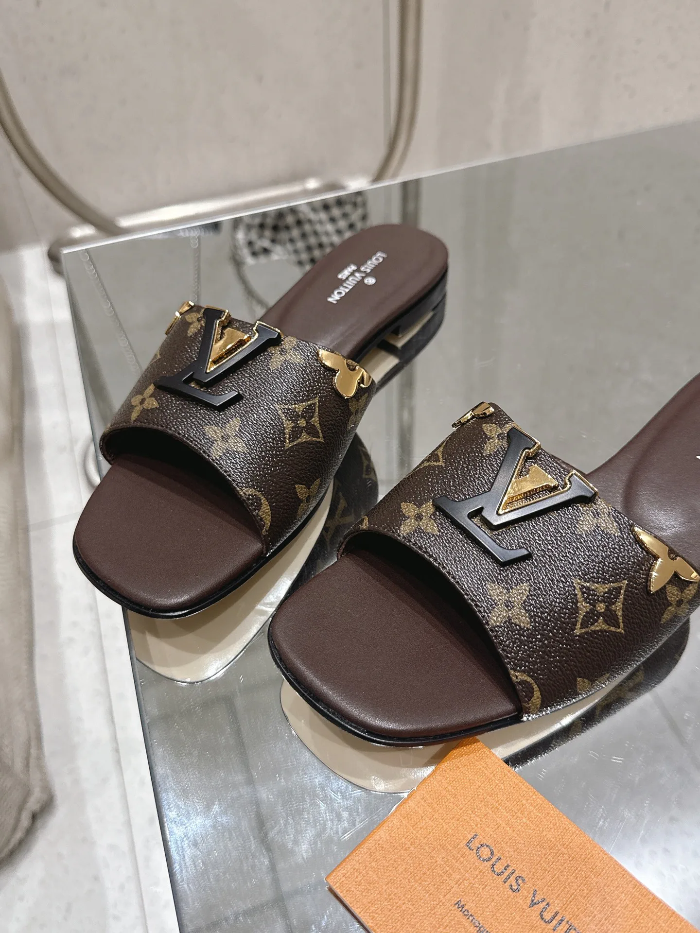 Босоножки Женские Louis Vuitton 1656887