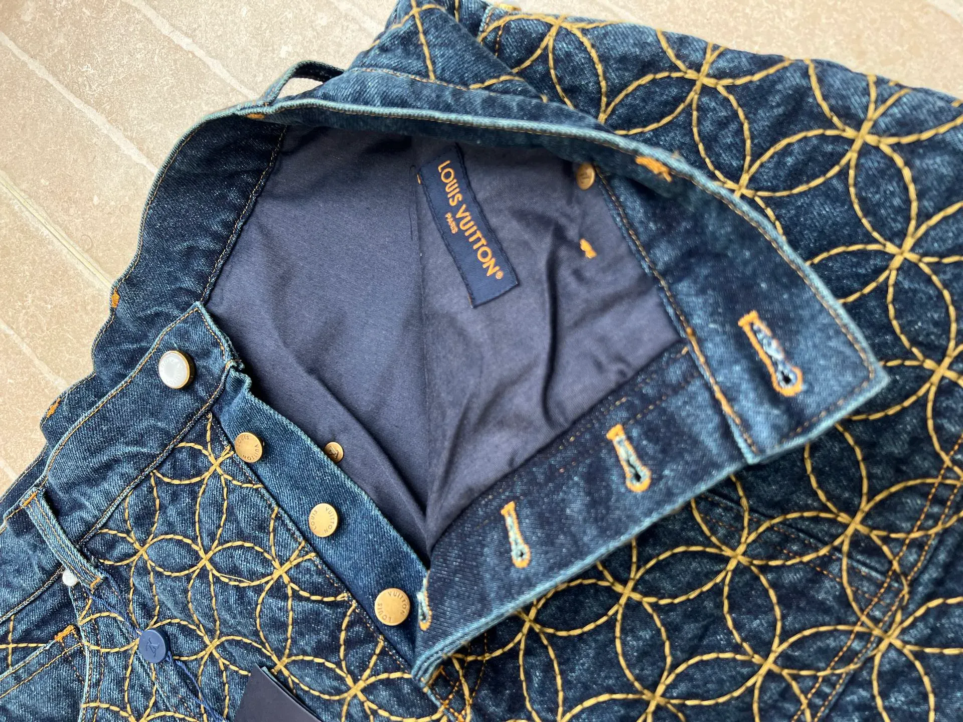 Шорты Мужские Louis Vuitton 438329