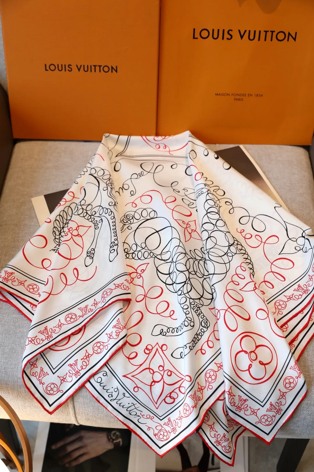 Платки Louis Vuitton 11815897