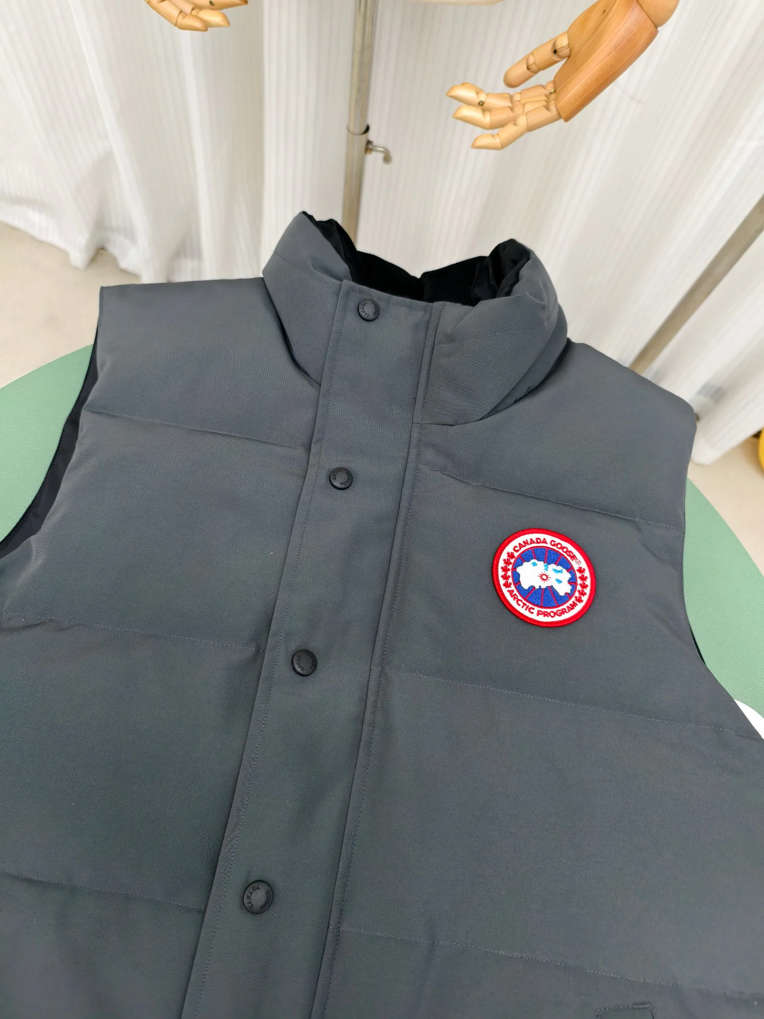 Жилеты Женские Canada Goose 1773253
