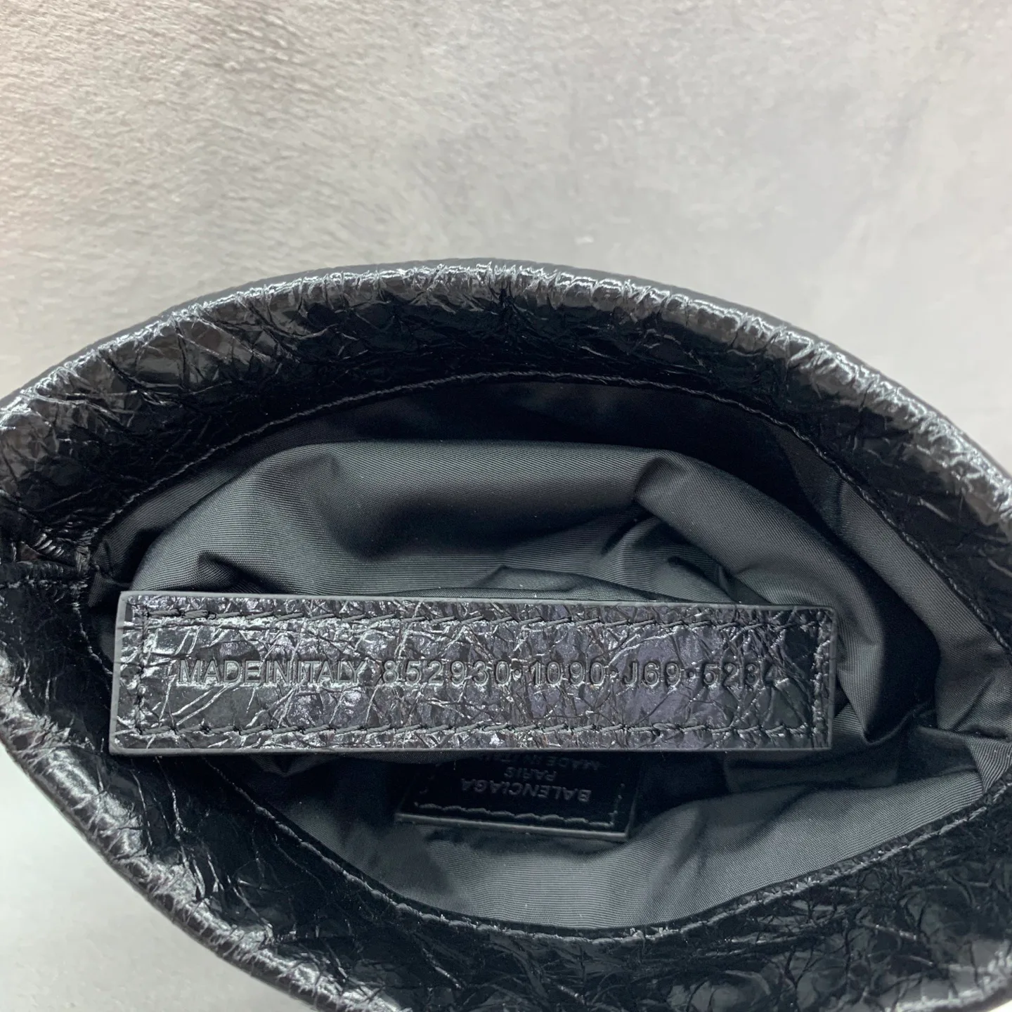 Сумки На Ремне Женские Balenciaga 12952778