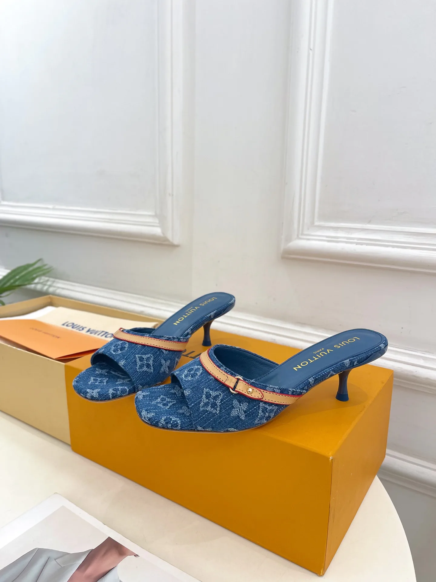 Туфли Женские Louis Vuitton 11458192