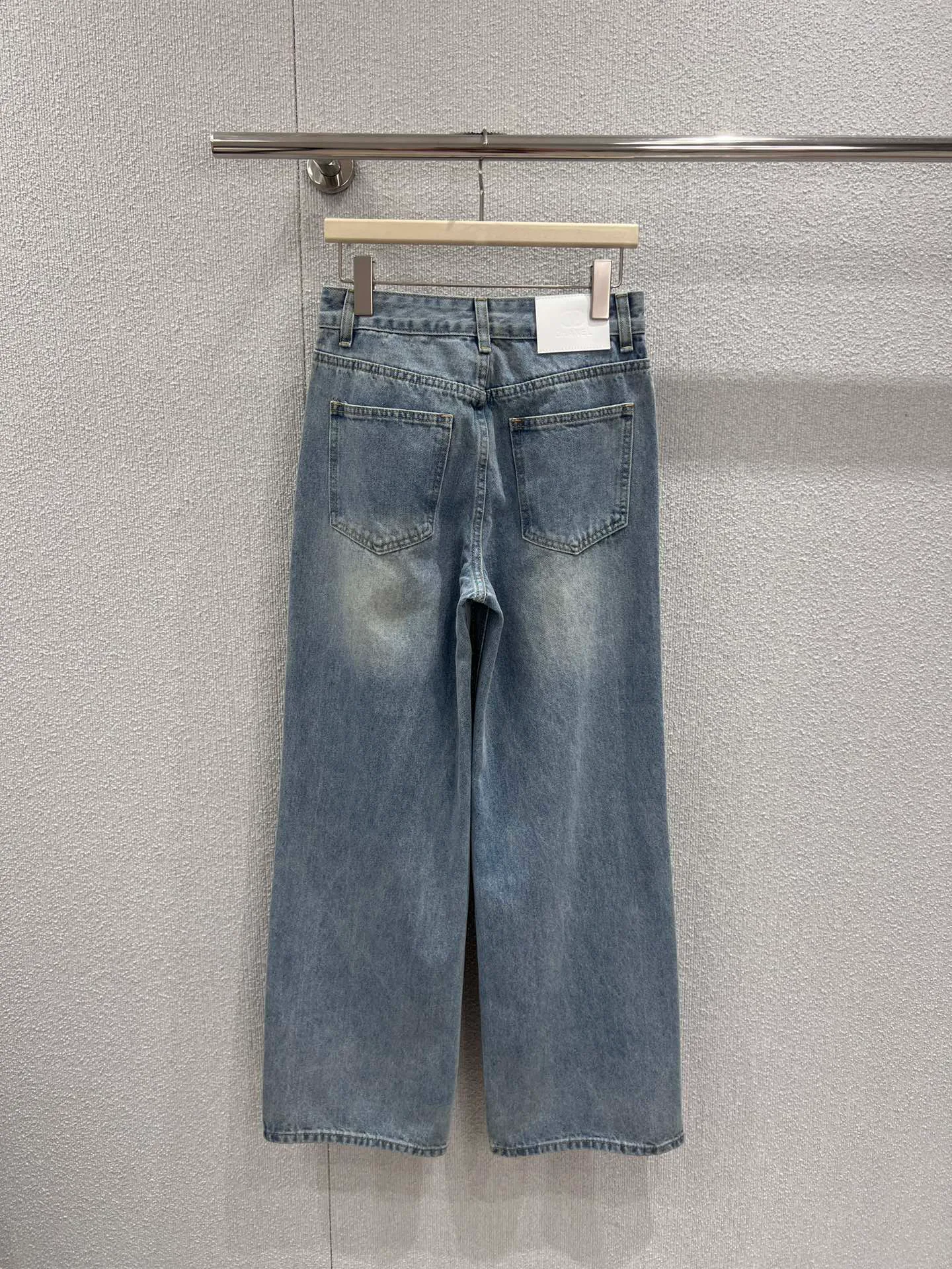 Джинсы Женские Chanel 10430285