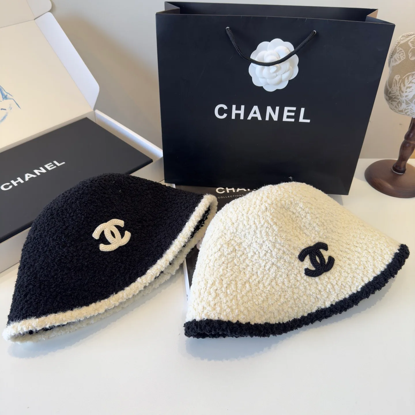 Головные Уборы Chanel 240577