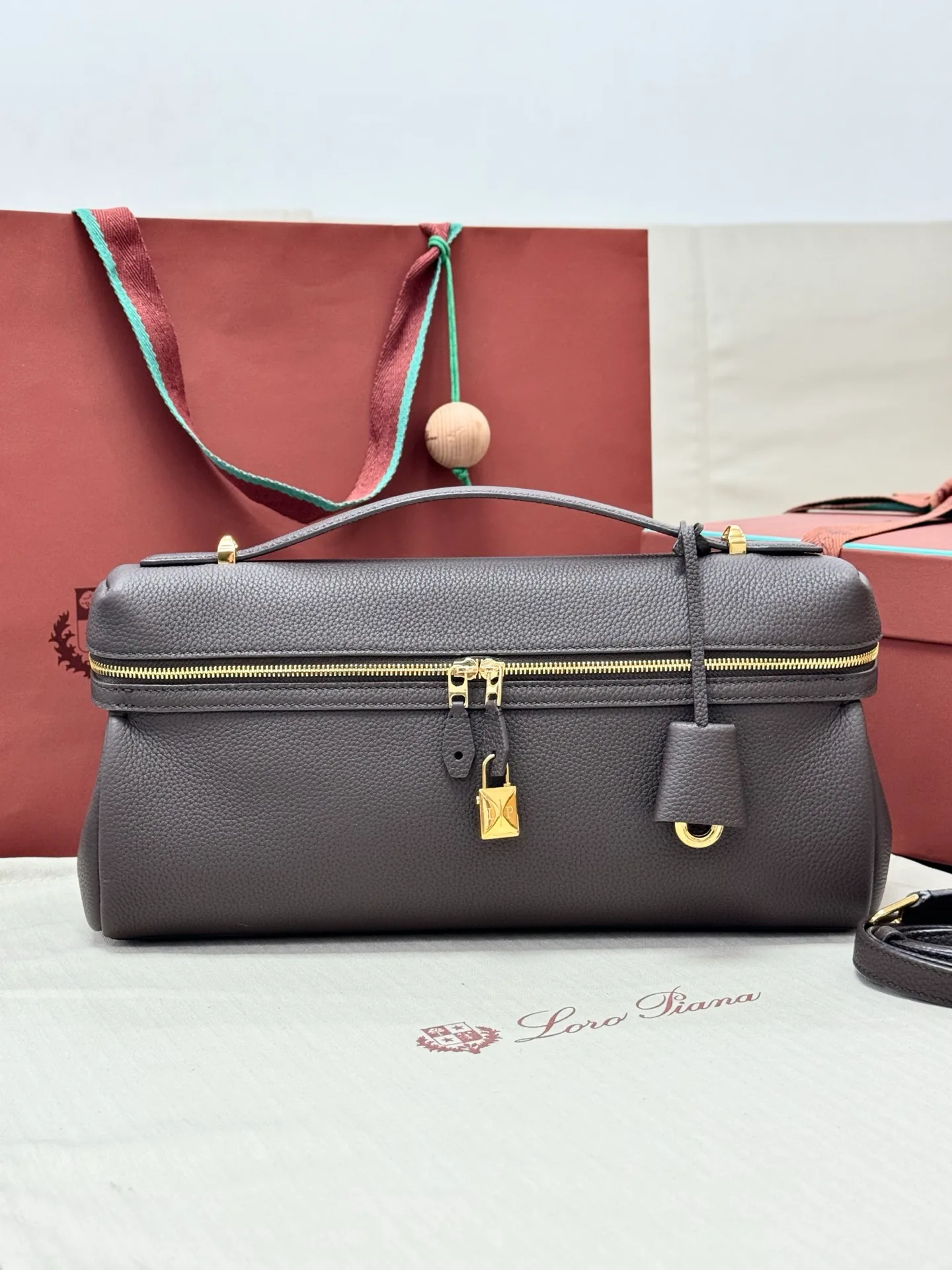 Классические Сумки Женские Loro Piana 11472665