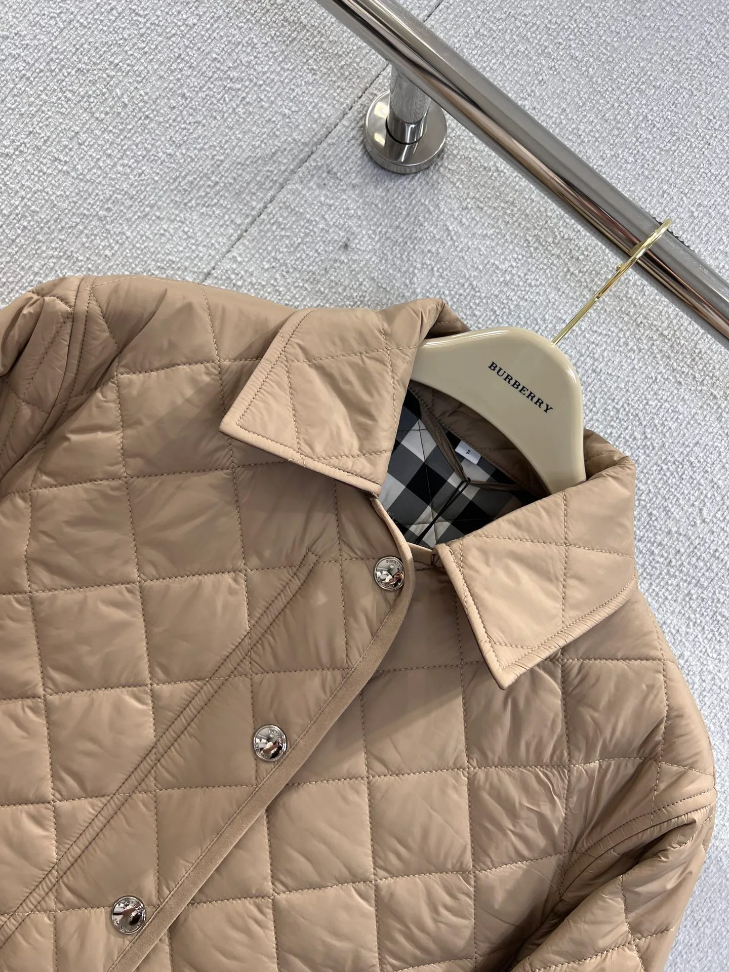 Куртки И Пуховики Женские Burberry 11672132