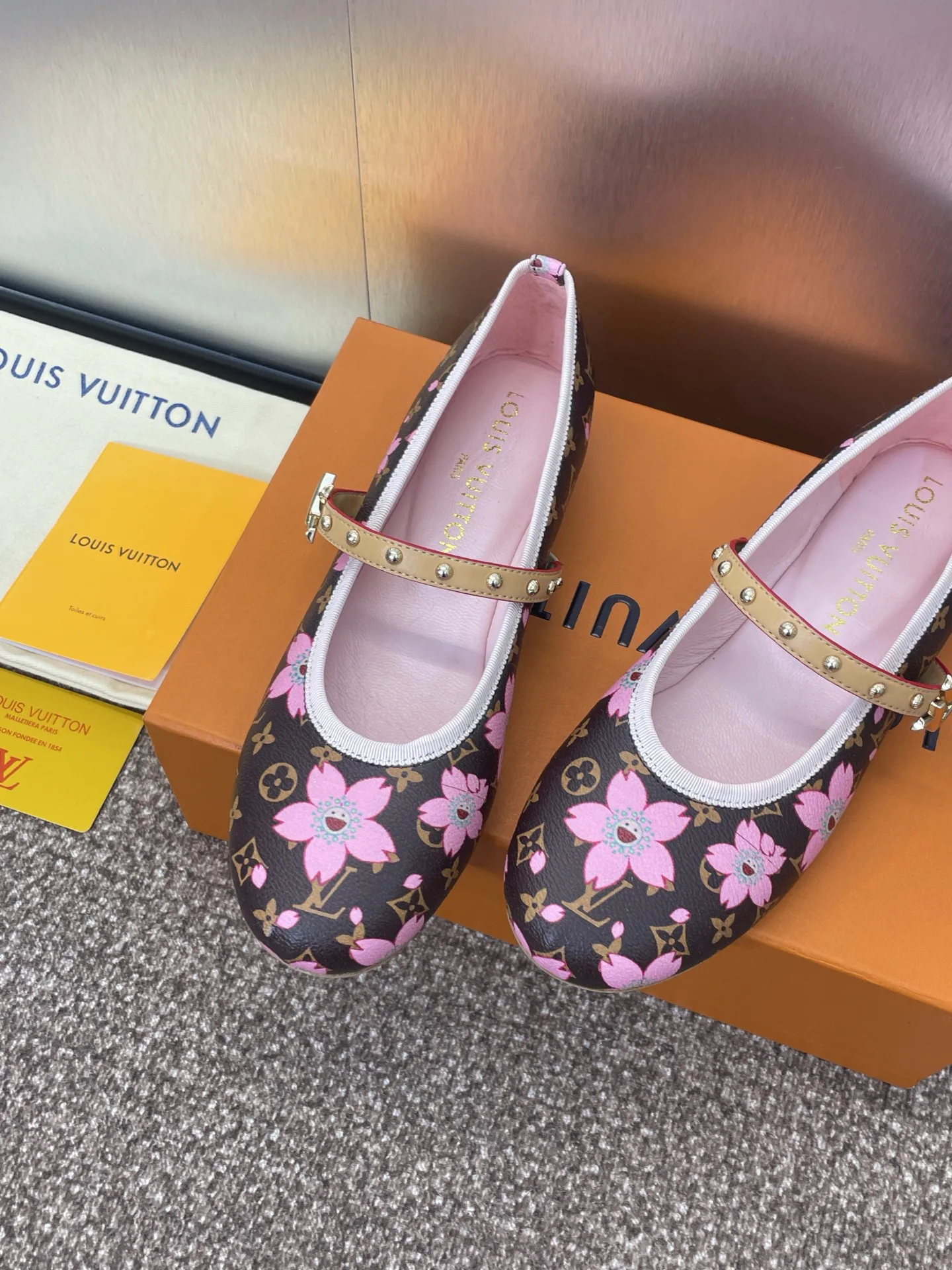 Туфли Женские Louis Vuitton 13346493