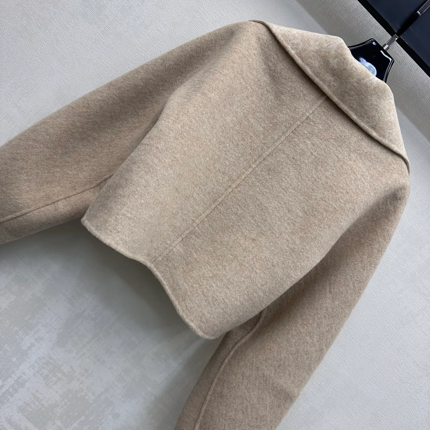 Пальто Женские Louis Vuitton 18680902
