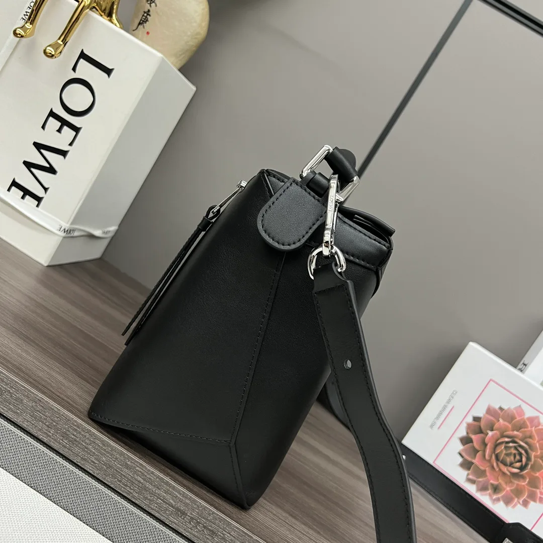 Классические Сумки Женские Loewe 1969320