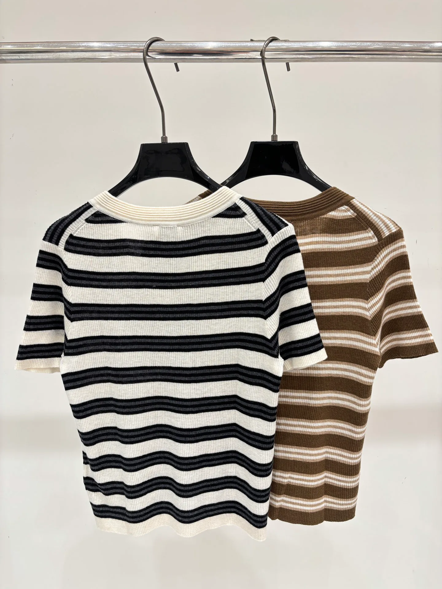 Футболки Женские Saint Laurent 17603855