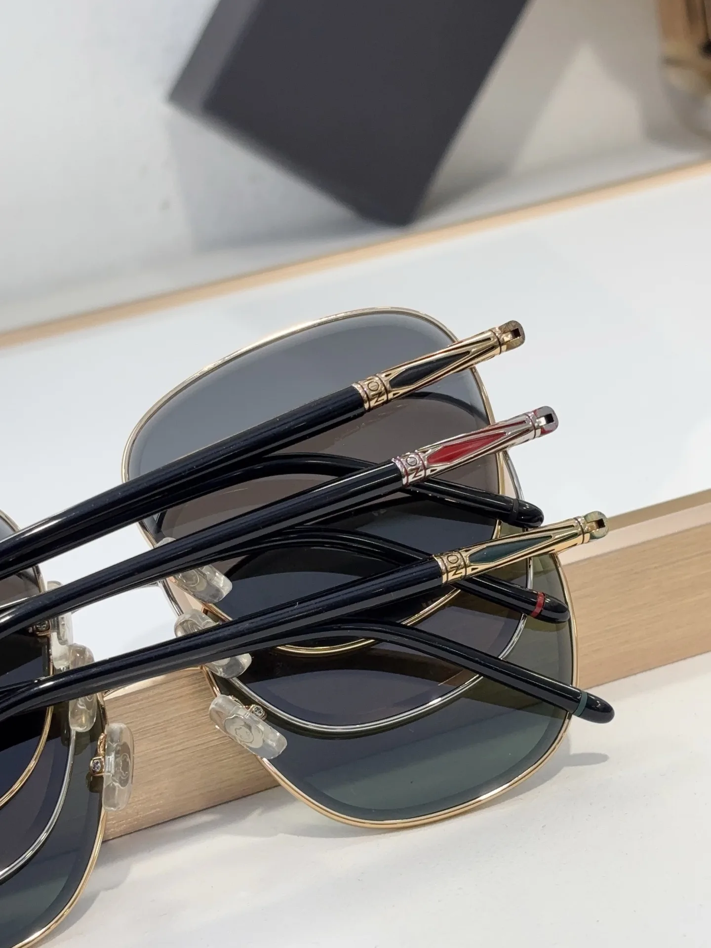 Очки Montblanc 841082