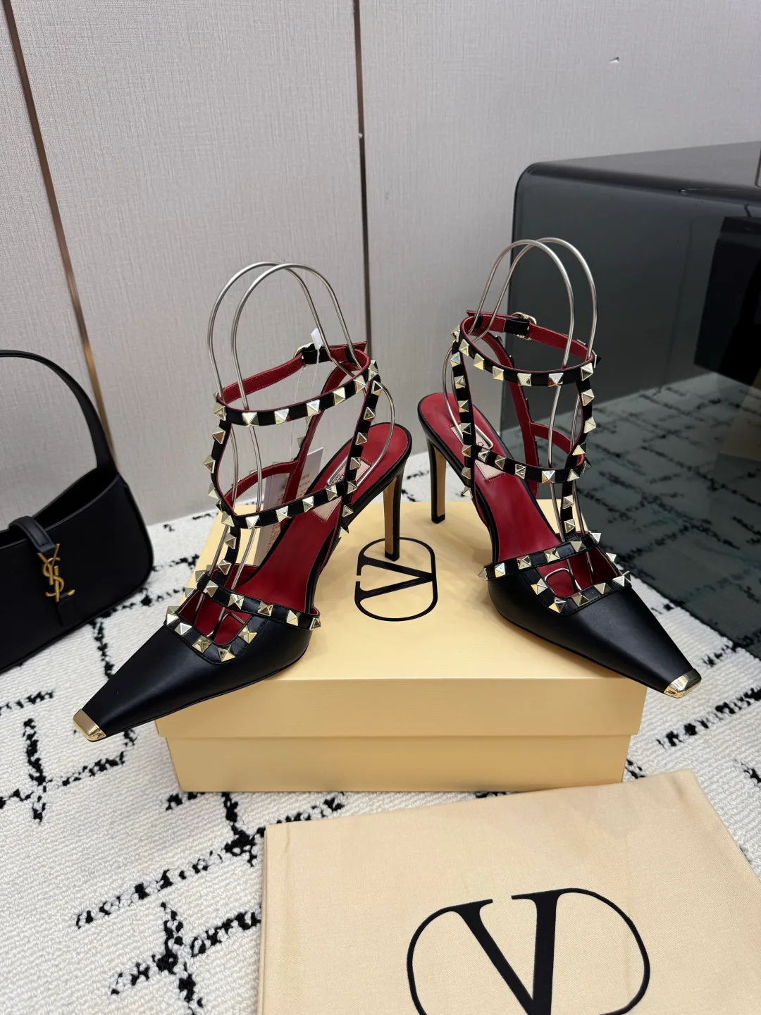 Босоножки Женские Valentino 17594493