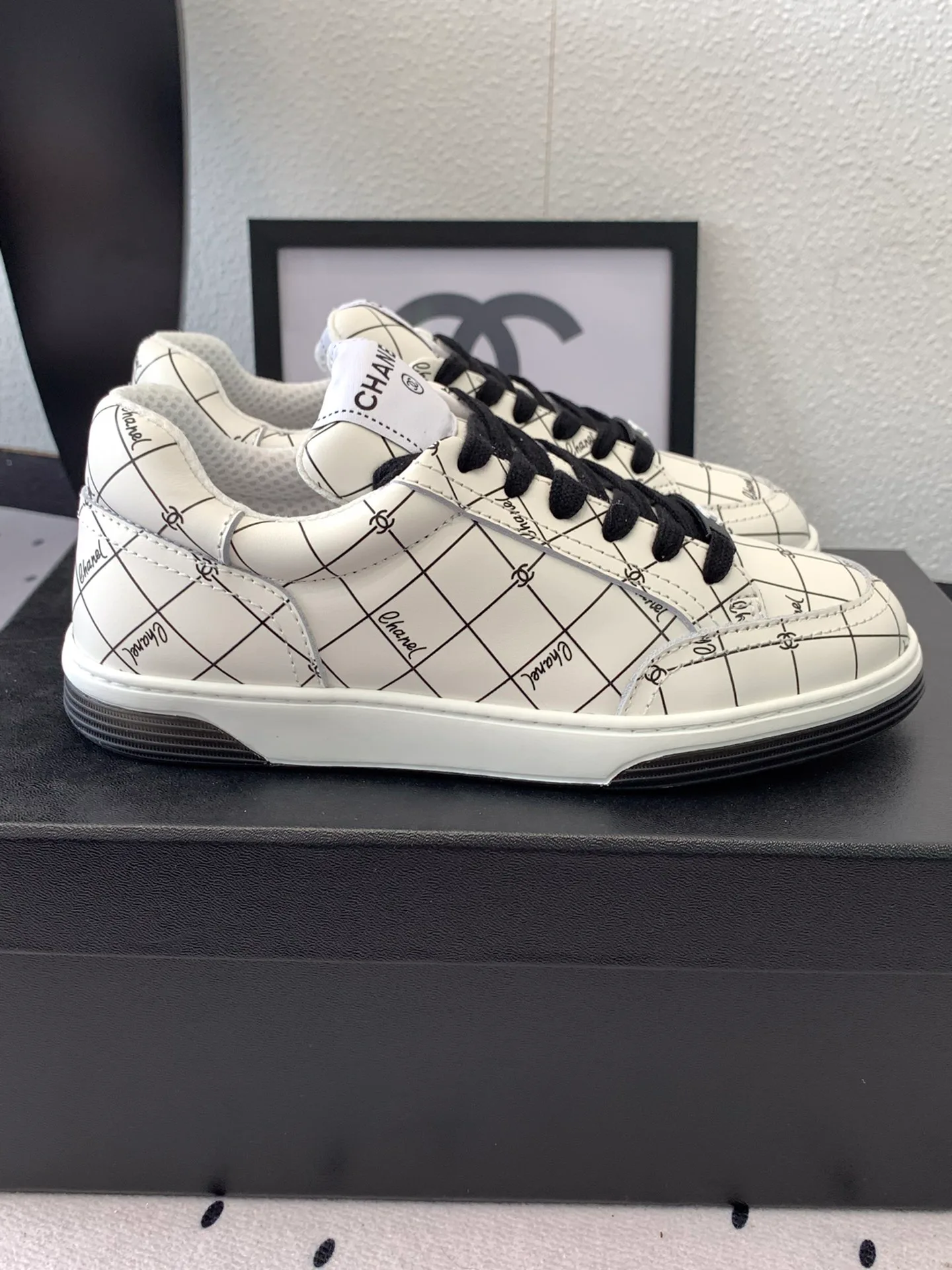 Кроссовки Женские Chanel 24423