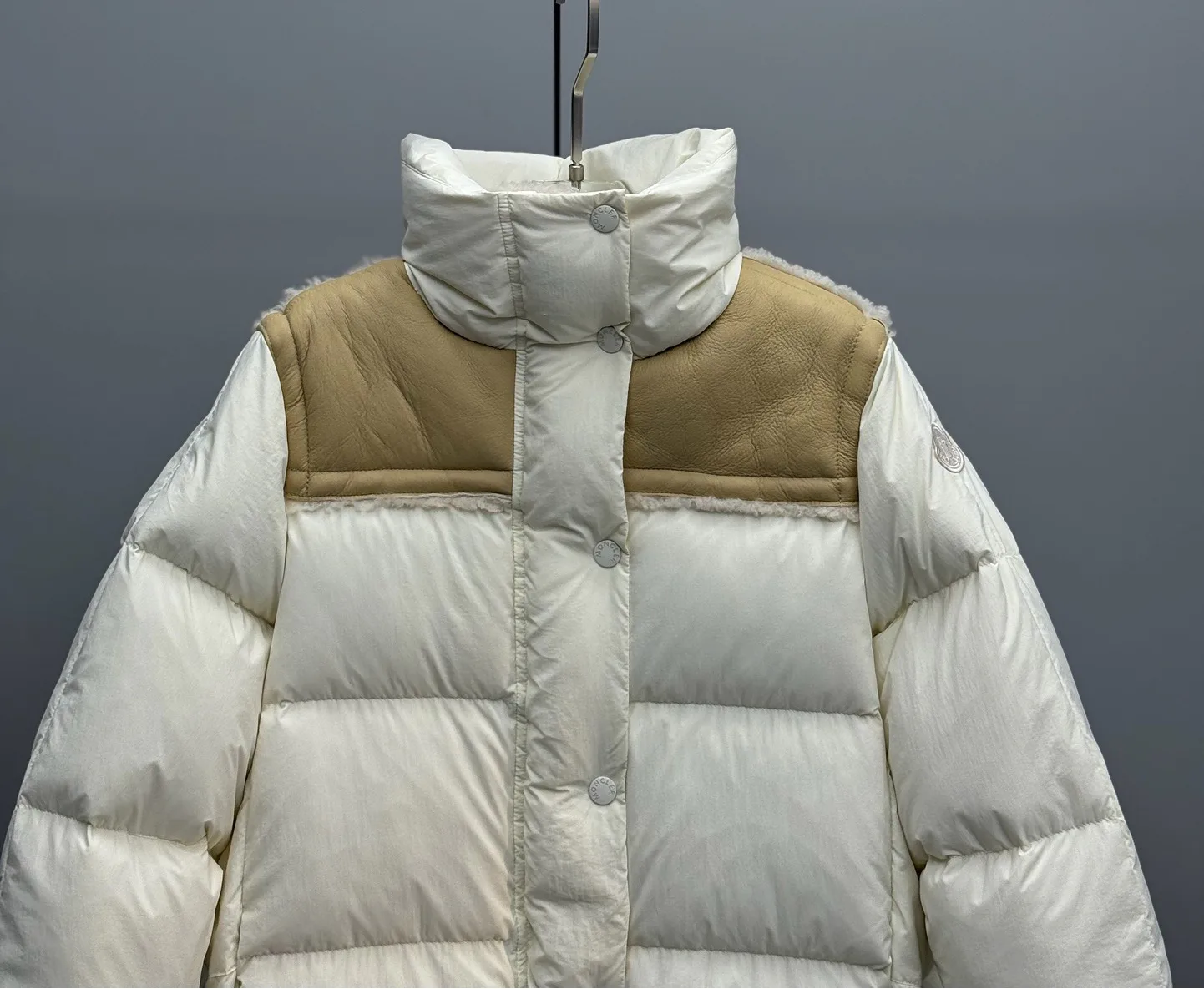 Куртки И Пуховики Женские Moncler 18106446