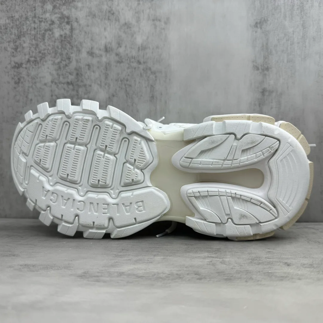 Кроссовки Женские Balenciaga 11705521