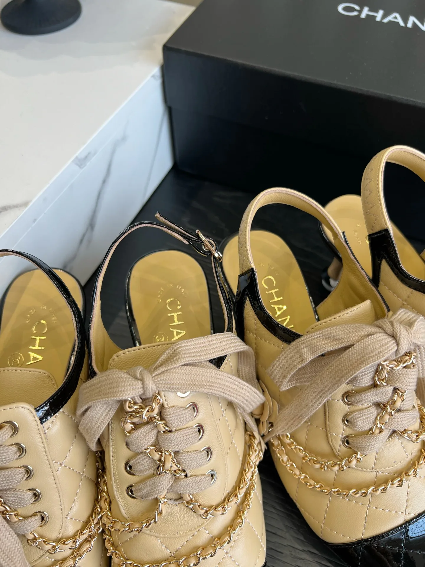 Босоножки Женские Chanel 18322876