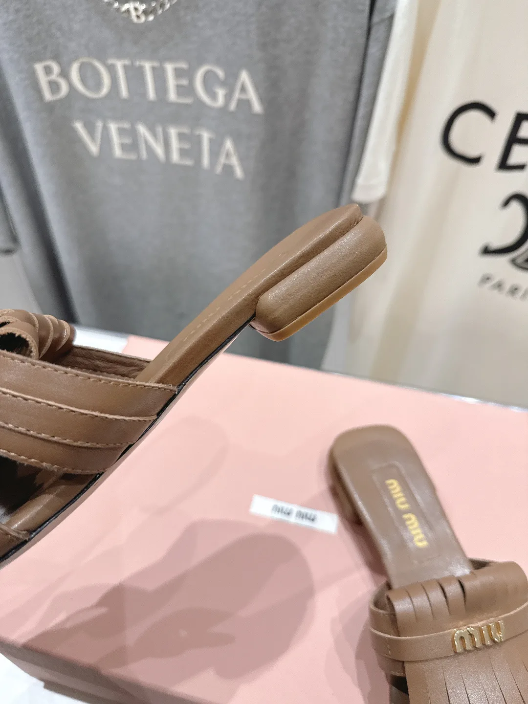 Шлепанцы Женские Miu Miu 1842304